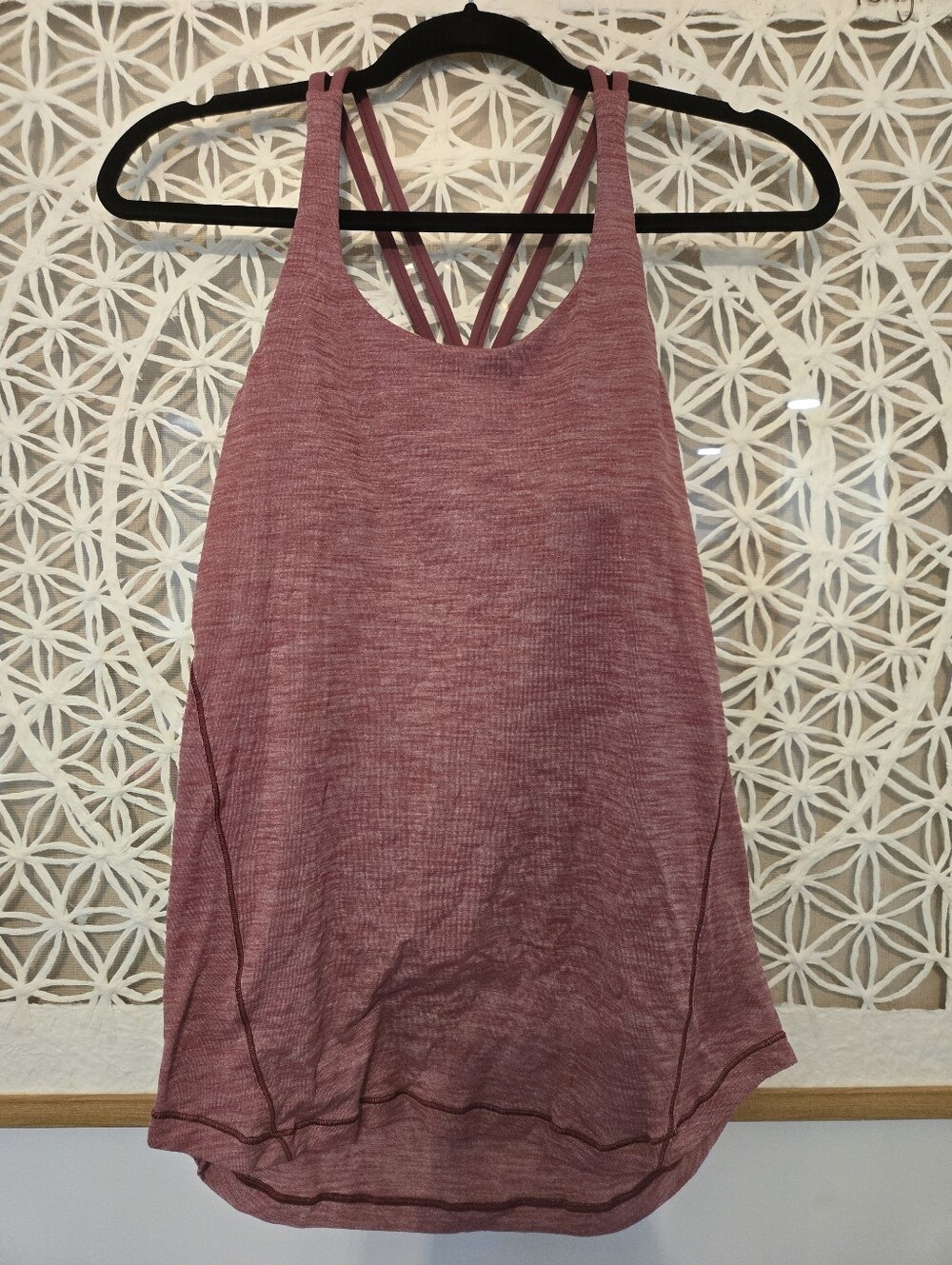Lululemon Moment to Movement 2-in-1 Tank – Size 6 – Misty Merlot – Built-In Bra - Picture 4 of 8